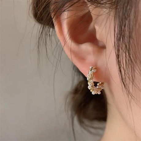 Korean New Simple Temperament Circle Pearl Earrings